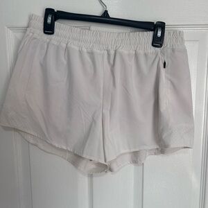 Calia by Carrie Underwood White Athletic Shorts Lightweight Elastic Waist